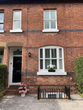 Elegant luxurious refurbished meticulous
